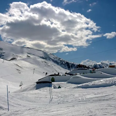 4 Personnes Avec Terrasse Et Parking A Lary - Fr-1-296-196 דירה סן-לארי-סולאן